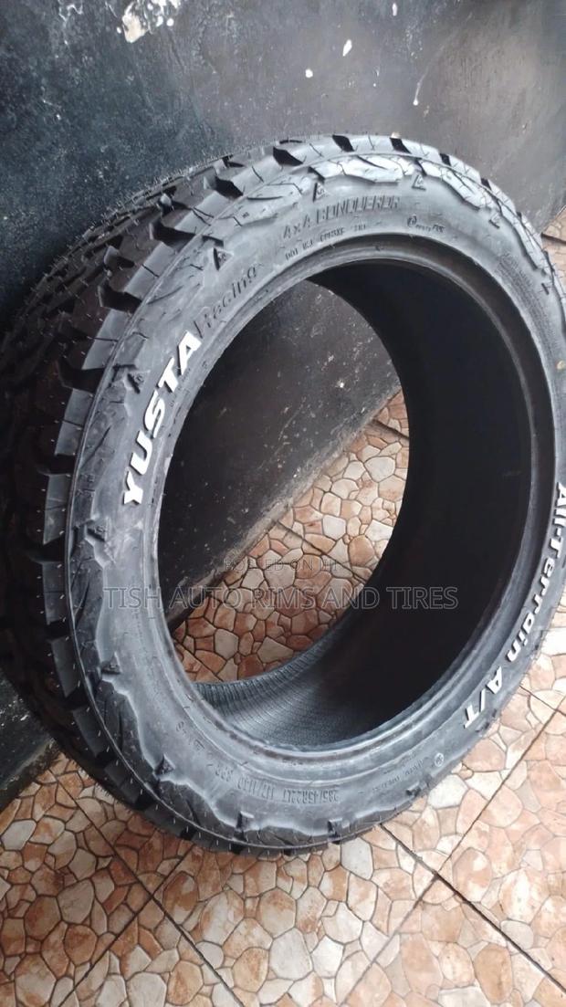 285/45r22 Yusta a/T