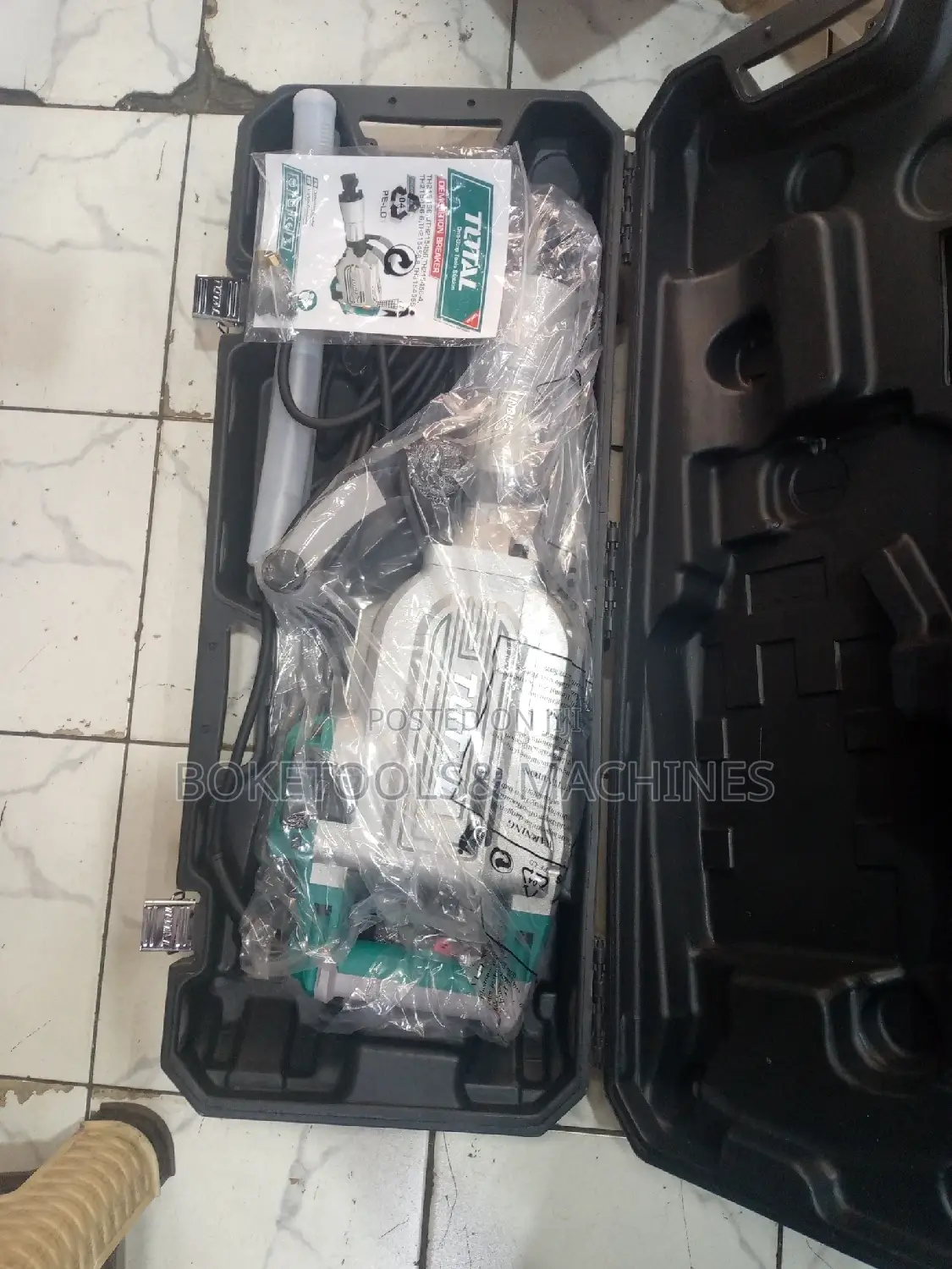 Total Demolition Breaker 1700W