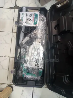 Total Demolition Breaker 1700W