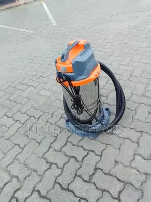 Windsor Vaccum Cleaner 50litres Stocked