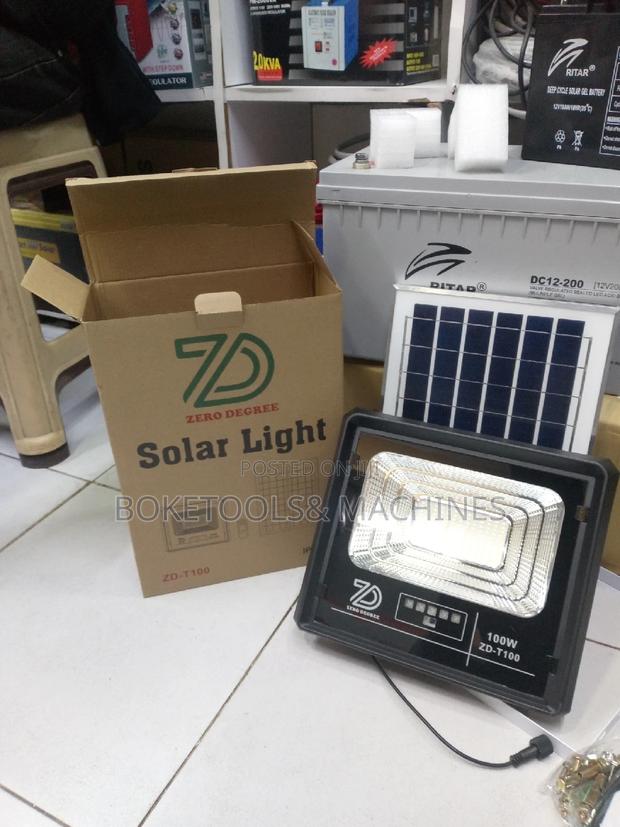 Solar Floodlight 100 Watts - main view