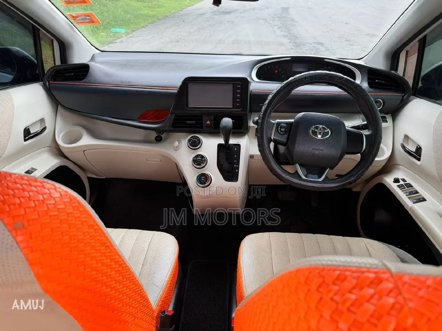 Toyota Sienta 2016 White