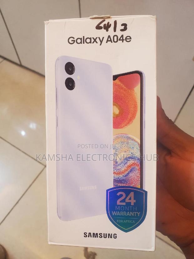 New Samsung Galaxy A04e 64 GB Blue - main view