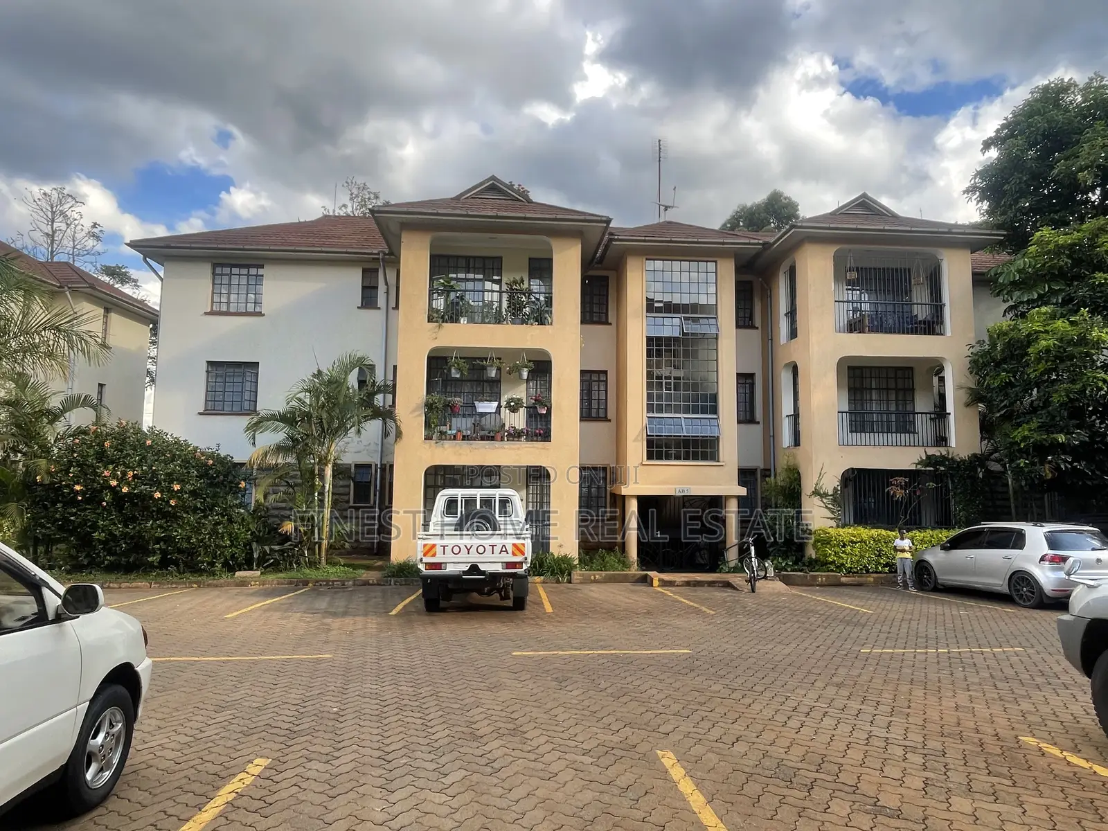 3bdrm Apartment in Loresho Ridge for sale