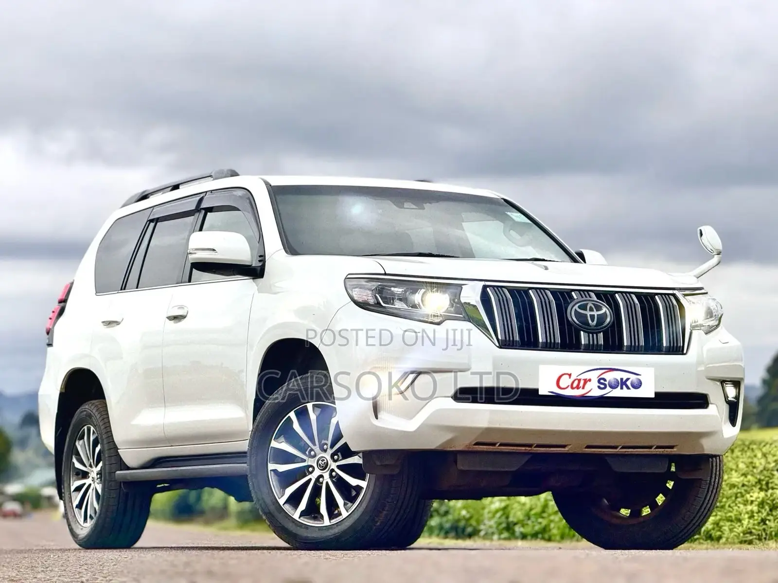 Toyota Land Cruiser Prado 2018 Off white