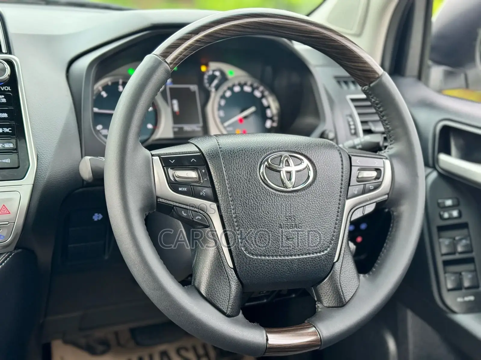 Toyota Land Cruiser Prado 2018 Off white
