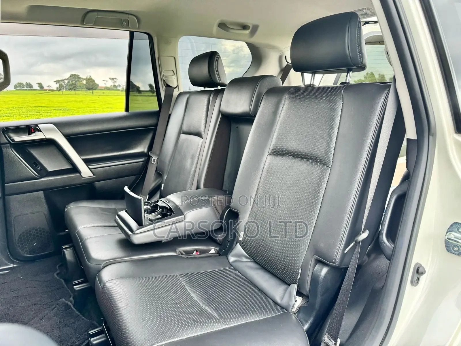 Toyota Land Cruiser Prado 2018 Off white