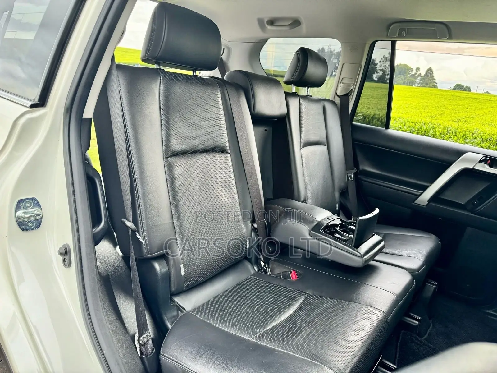 Toyota Land Cruiser Prado 2018 Off white