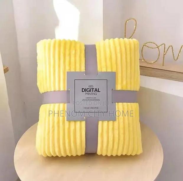 Soft Warm Fleece Blankets - thumbnail 2