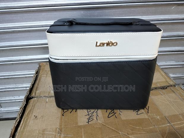 Black Make Up Box - main view