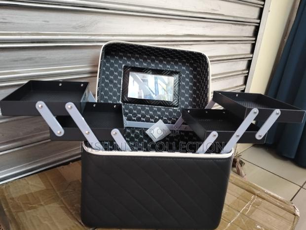 Black Make Up Box - thumbnail 3