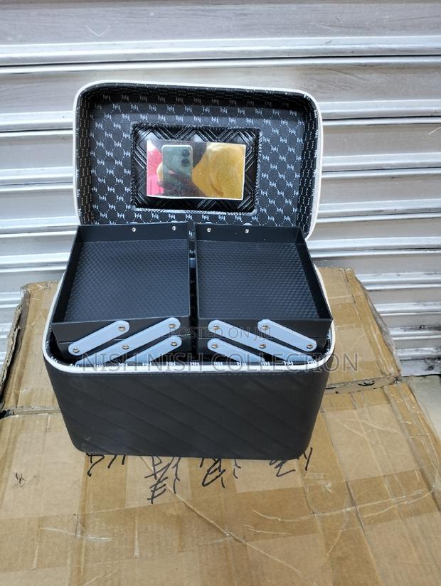 Black Make Up Box - thumbnail 4