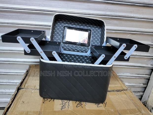 Black Make Up Box - thumbnail 5