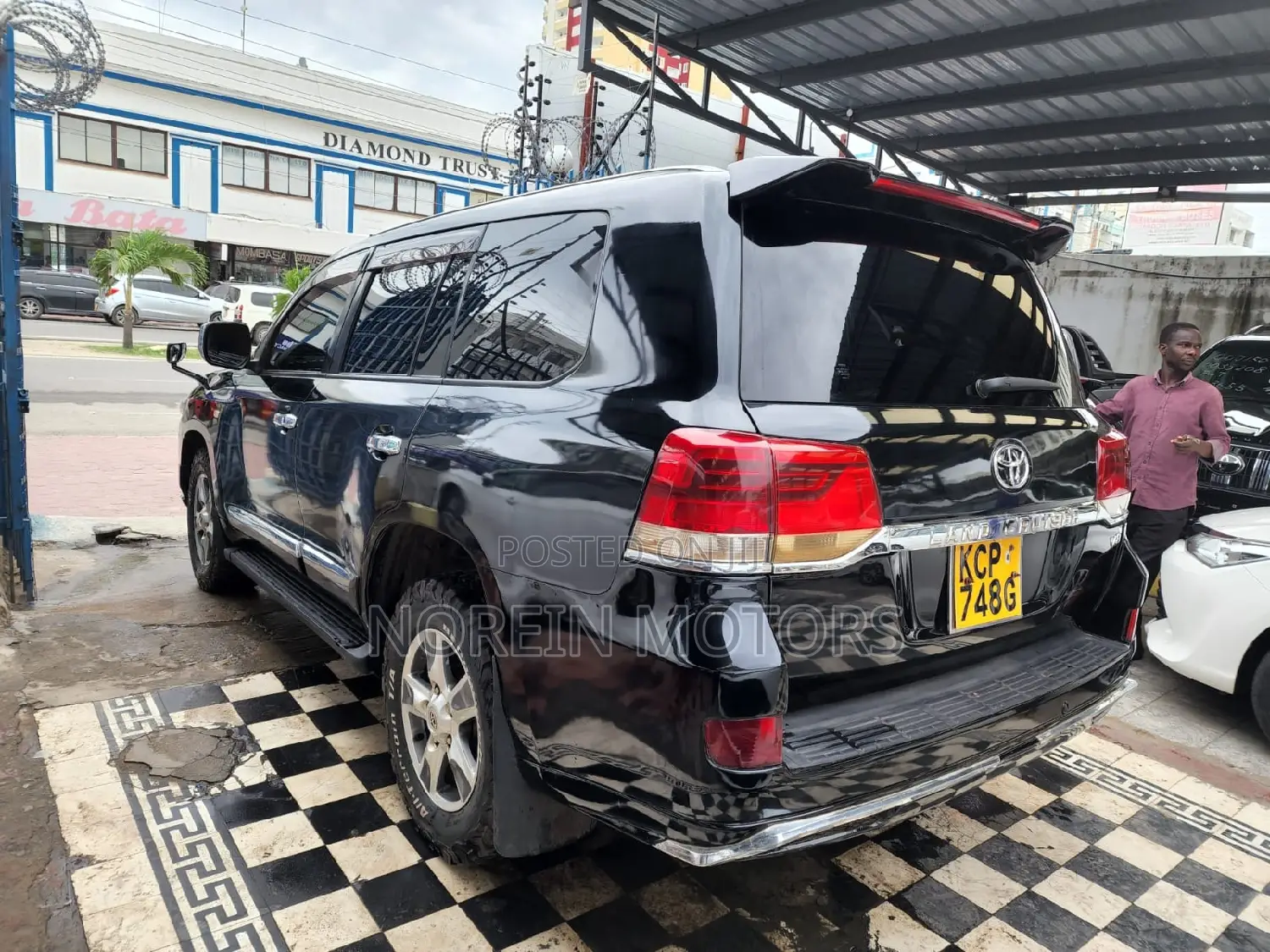 Toyota Land Cruiser 2013 Black