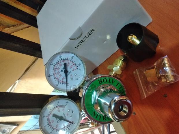Industrial Nitrogen Regulator/Nitrogen Guage - main view