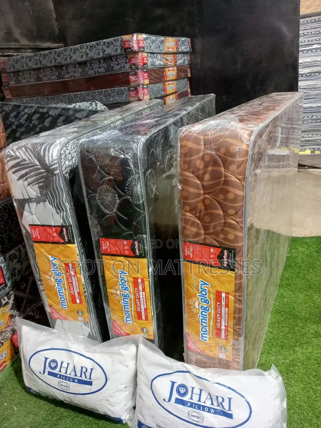 Buy 4by6 10inch Superfoam Mattress Get Two Pillows for Free.