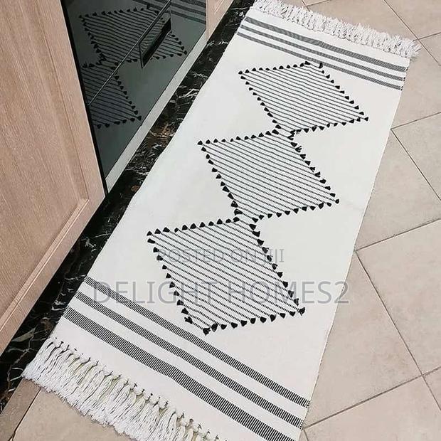 Bohemian Geometric Rugs With Tassles - thumbnail 3
