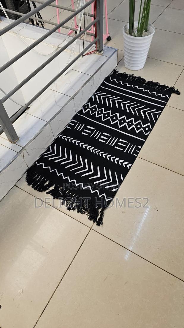 Bohemian Geometric Rugs With Tassles - thumbnail 4