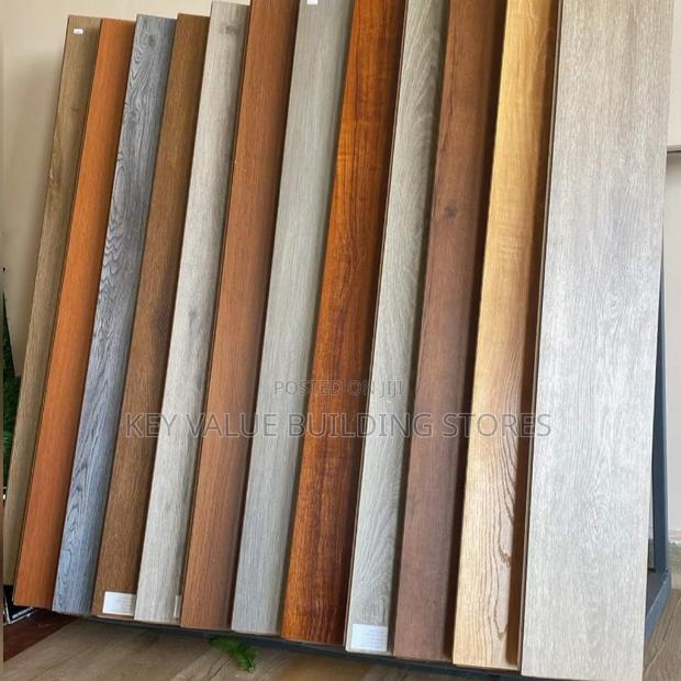 Laminates Floor Board-Best Quality