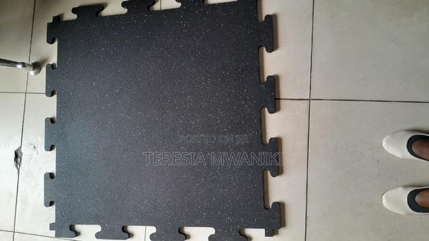 Heavy Duty Interlocking Gym Rubber - main view