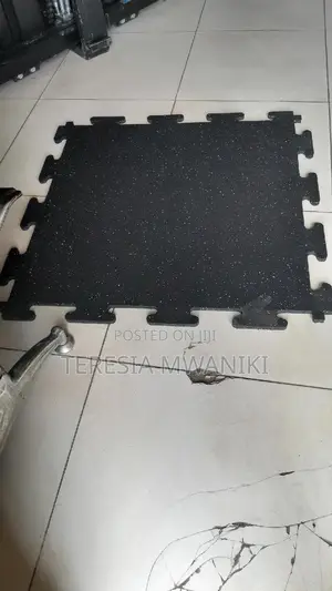 Heavy Duty Interlocking Gym Rubber