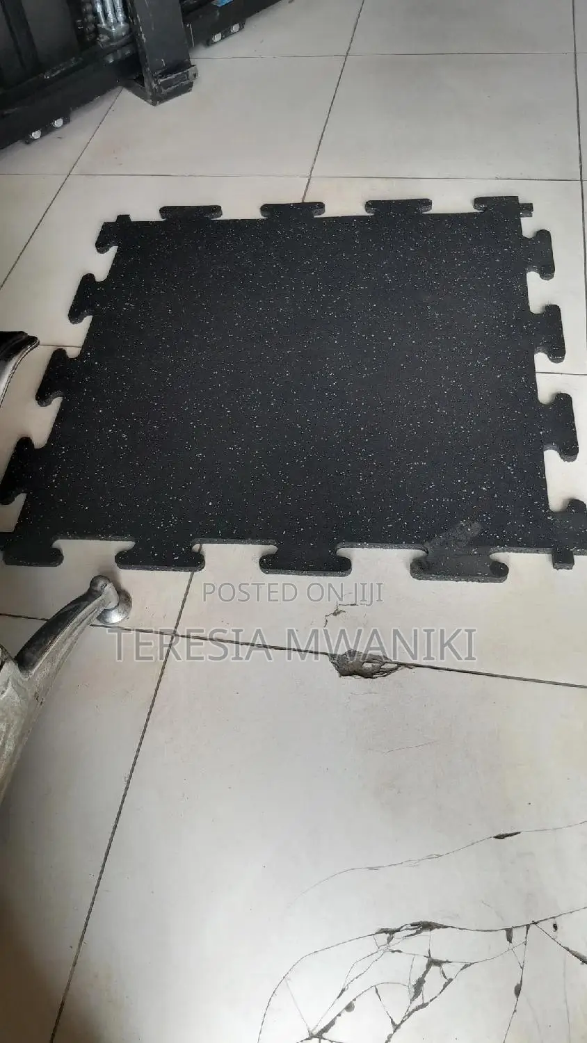 Heavy Duty Interlocking Gym Rubber