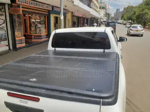Hard Tri Fold Tonneau Cover for Ford Ranger Double Cabin