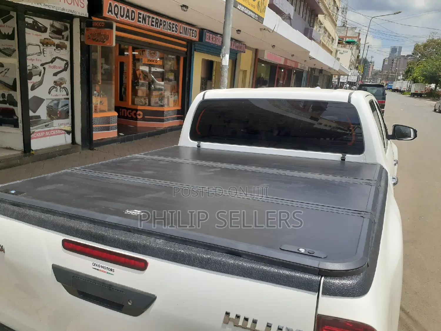 Hard Tri Fold Tonneau Cover for Ford Ranger Double Cabin