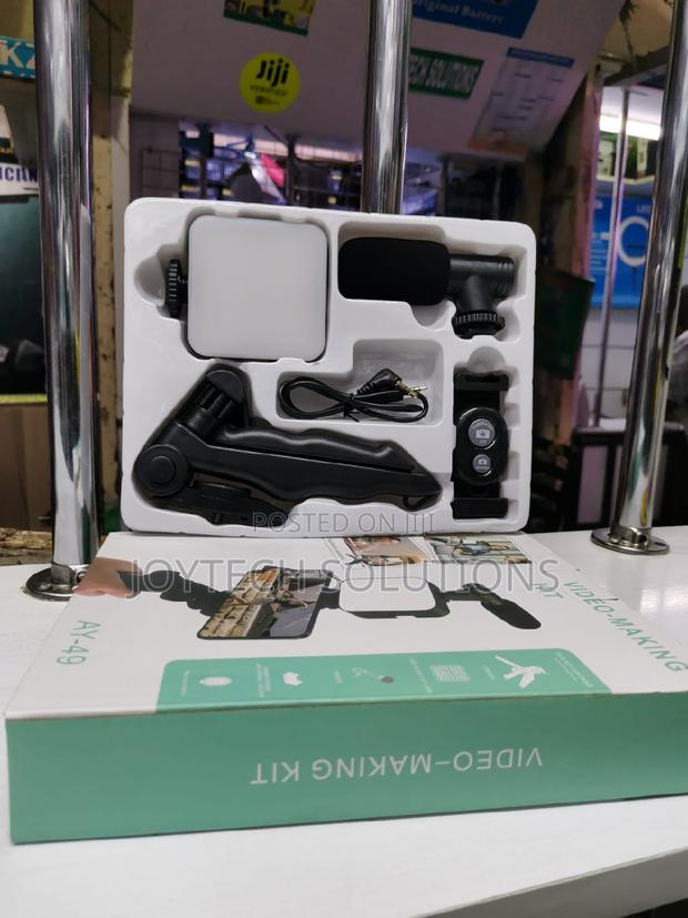 Mobile Phone Ringlight Vedio Making Kit. With Microphone - thumbnail 2