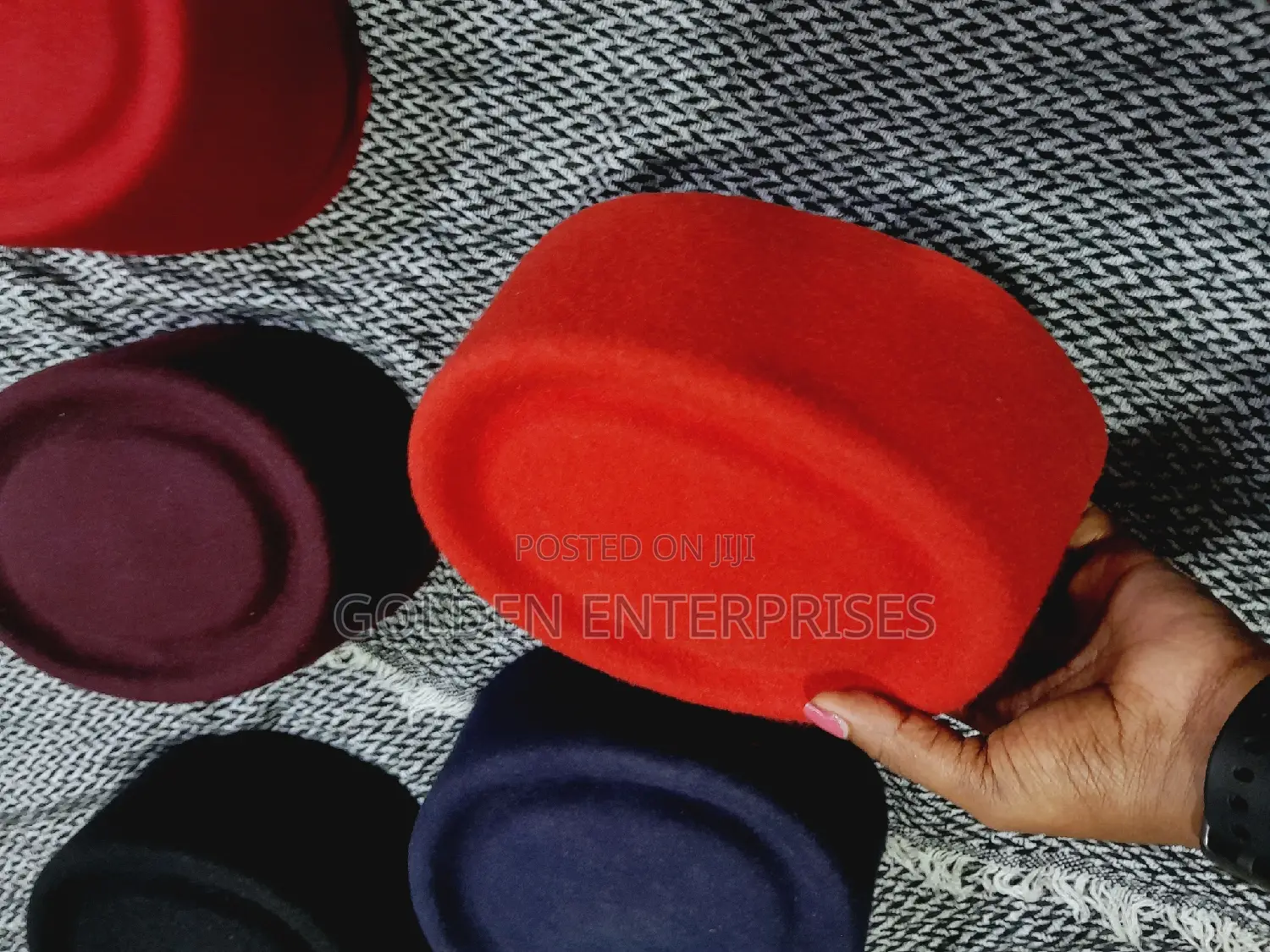 Red Oga/Niger/Ruracio Hat