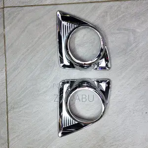 HIACE 7L Chrome Foglight Cover 2012_2017