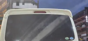 TOYOTA Hiace 7L Rear Boot Spoiler