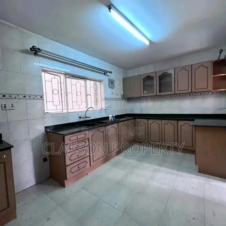 3bdrm Apartment in Kilimani for rent