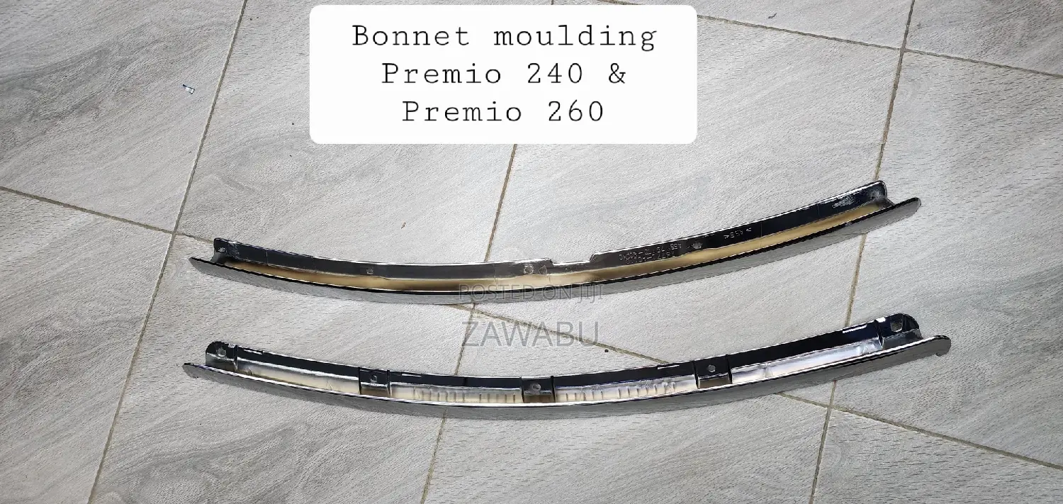 Premio 240 Chrome Bonnet Moulding