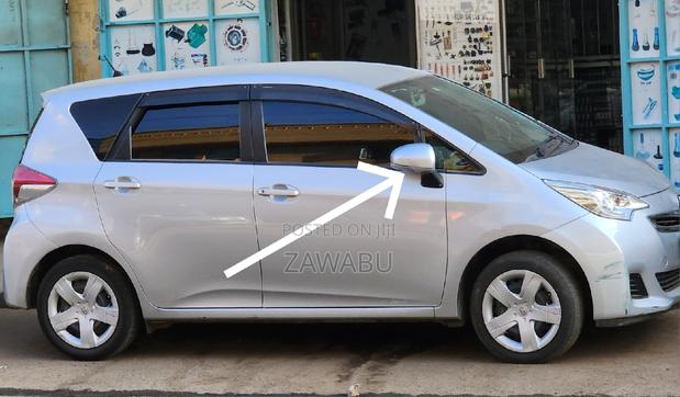 Side Mirror Blinker TOYOTA RACTIS 2012<