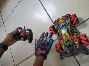 Rc Stunt Car With Kinetic Sensing Gloves and Controller