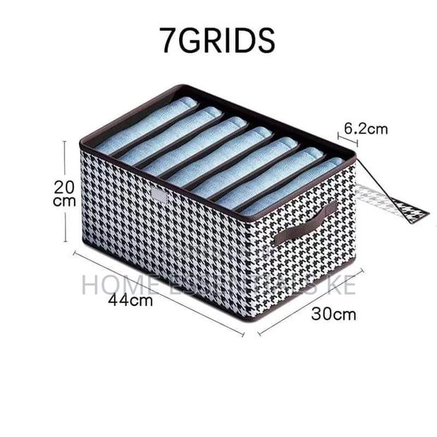 Non-Woven 9 Grid Wardrobe Clothes Organizer/Jeans Organizer - thumbnail 3