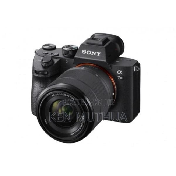 Sony Alpha A7 III Mirrorless Camera With 28-70mm Kit Lens - main view