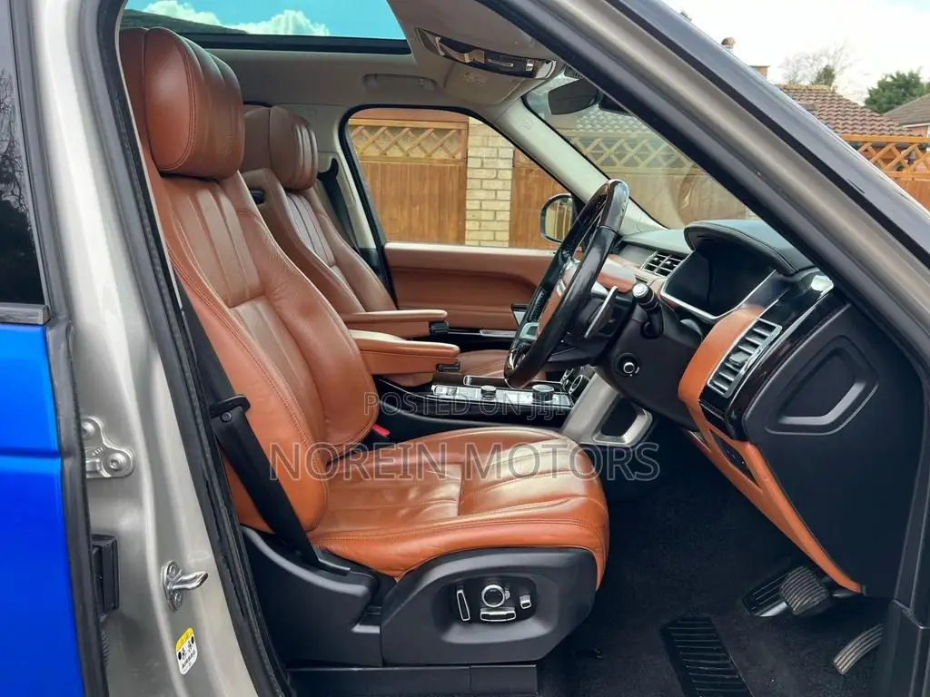 Land Rover Range Rover Vogue 2018 Blue