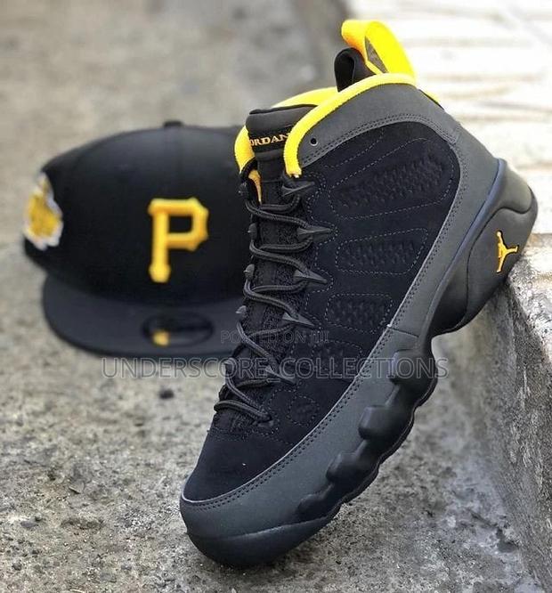 Classy Jordan 9 University Gold - thumbnail 3