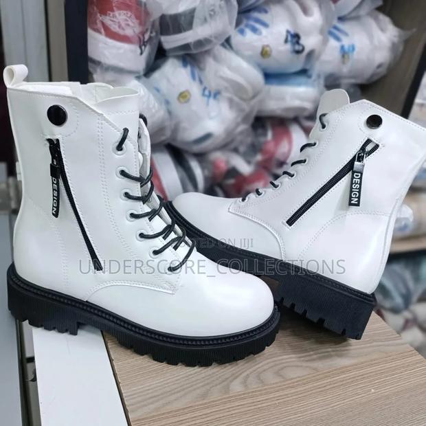 Wipe and Go Leather Boots - thumbnail 2