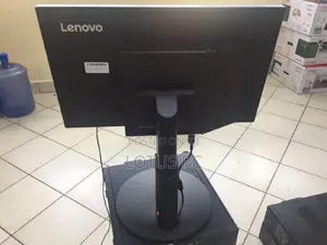 Desktop Computer Lenovo ThinkCentre M720 8GB Intel Core I5 HDD 500GB