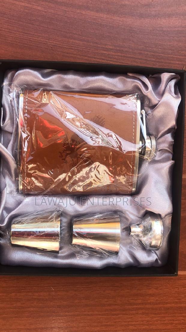 Leather Cover Whiskey Flask With 2 Glasses - thumbnail 3