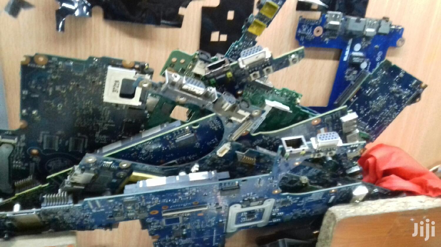 We Buy Dead Laptops +We Give Free Stckers on Any Repair