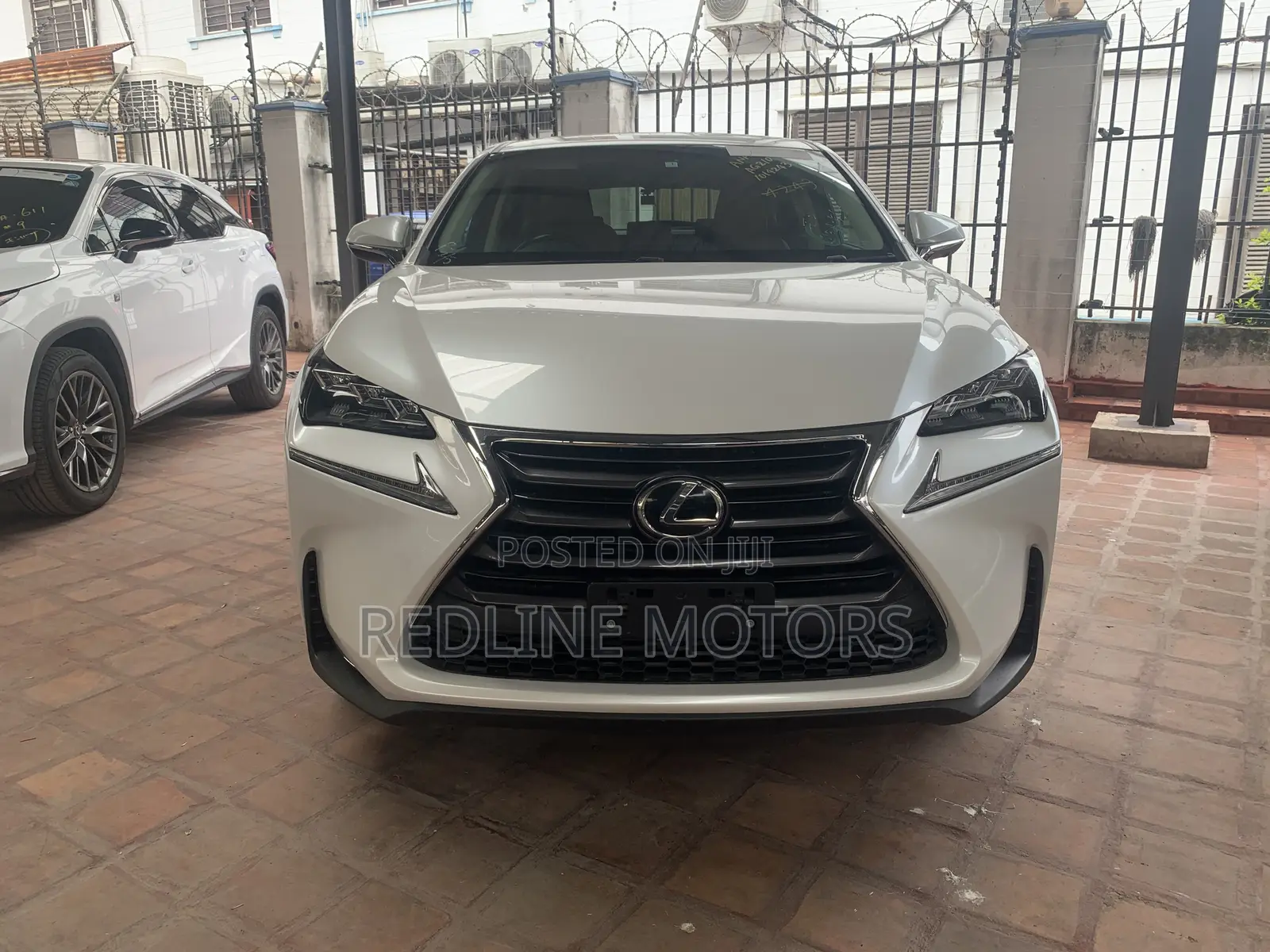 Lexus NX 2017 Pearl