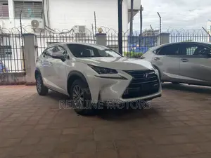 Lexus NX 2017 Pearl