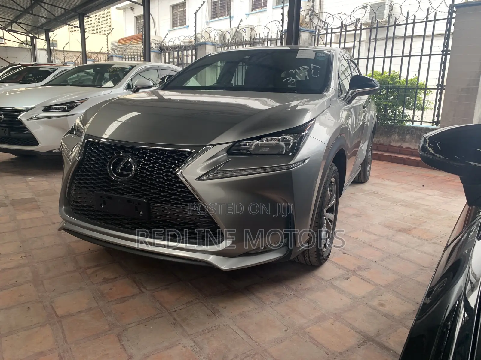 Lexus RX 200 2017 Gold