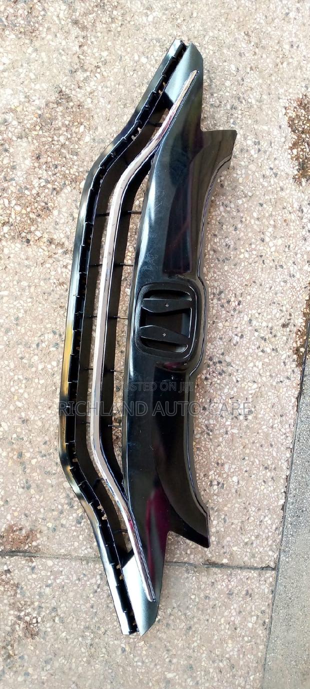 Front Grille Honda Fit 2015 - main view