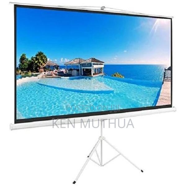 Techcom Tripod Projector Screen 145 X 145cm - main view