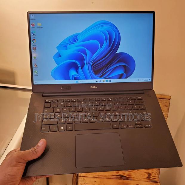 Laptop Dell Precision 5510 16GB Intel Core I7 SSD 512GB - thumbnail 3